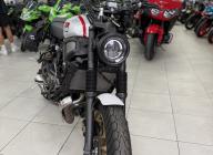 YAMAHA XSR 700 XTRIBUTE