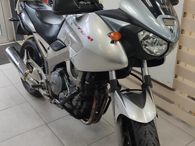 YAMAHA TDM 900