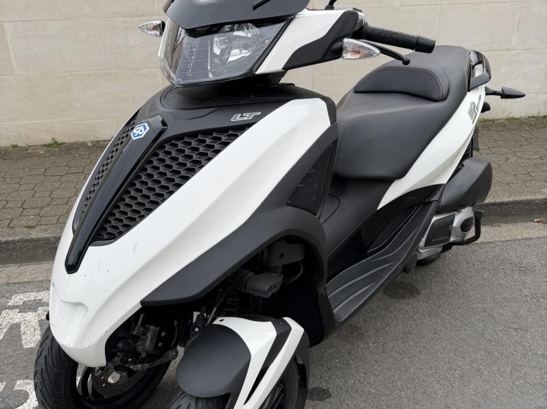 PIAGGIO MP3 300LT YOURBAN