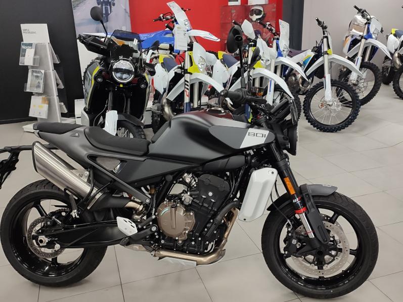 HUSQVARNA SVARTPILEN 801