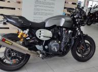 YAMAHA XJR 1300 RACER