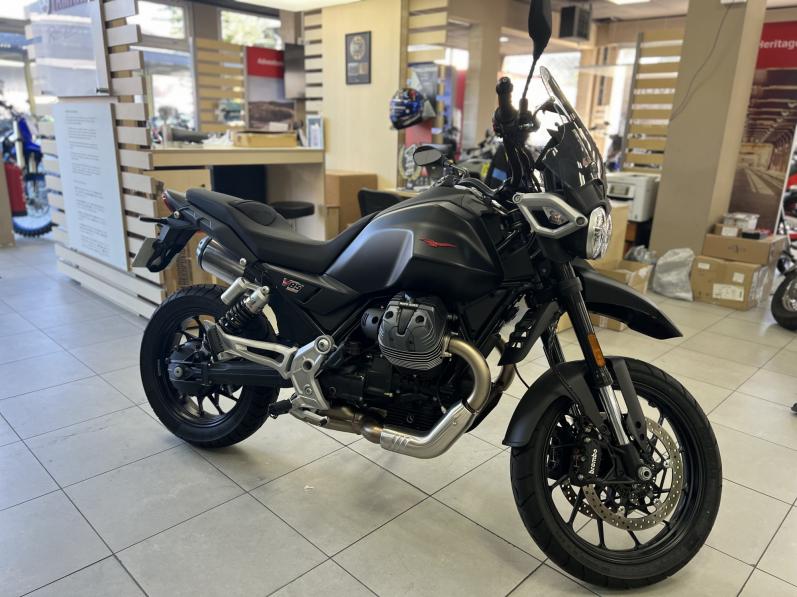 MOTO GUZZI V85 STRADA
