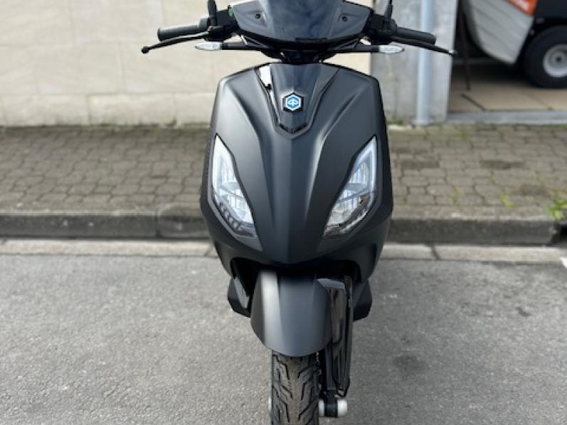 PIAGGIO 1 ACTIVE